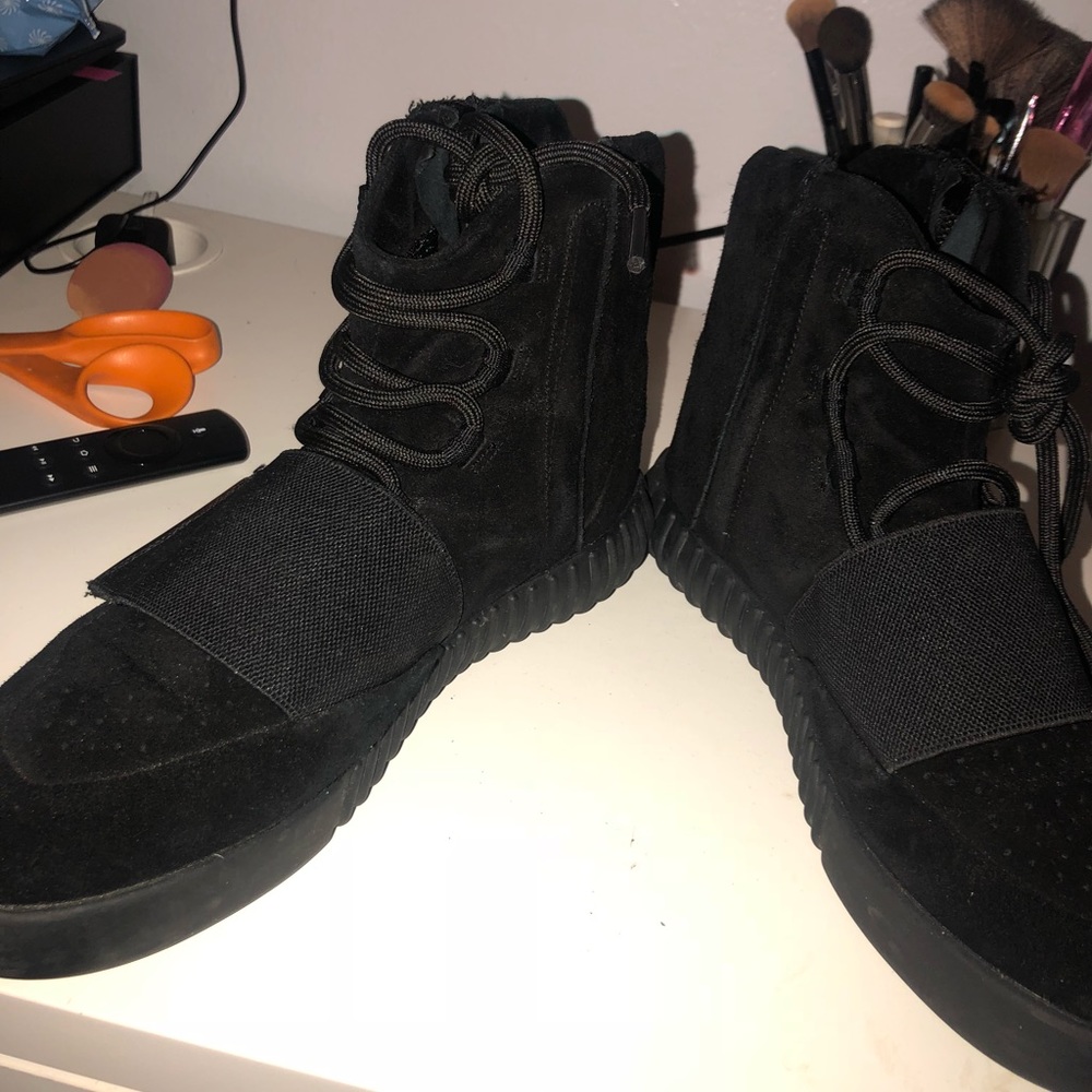 Yeezy Boost 750
